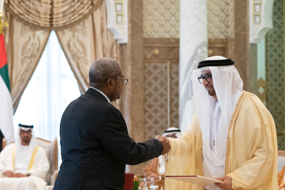 Niger – Abu Dhabi Crown Prince, President of Niger attend signing of bilateral agreements