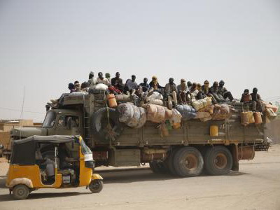 More than 100 migrants arrested in Niger near Algerian border